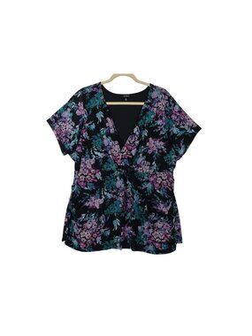 ✨3/$30 Torrid 4X Floral Surplice Blouse Black Purple Green Short Sleeve Stretchy